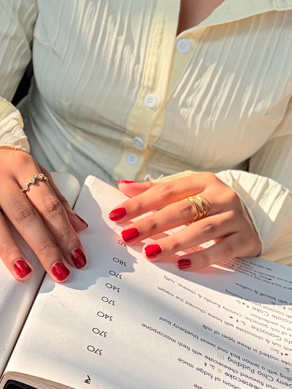 GOLDEN TWIRL RING