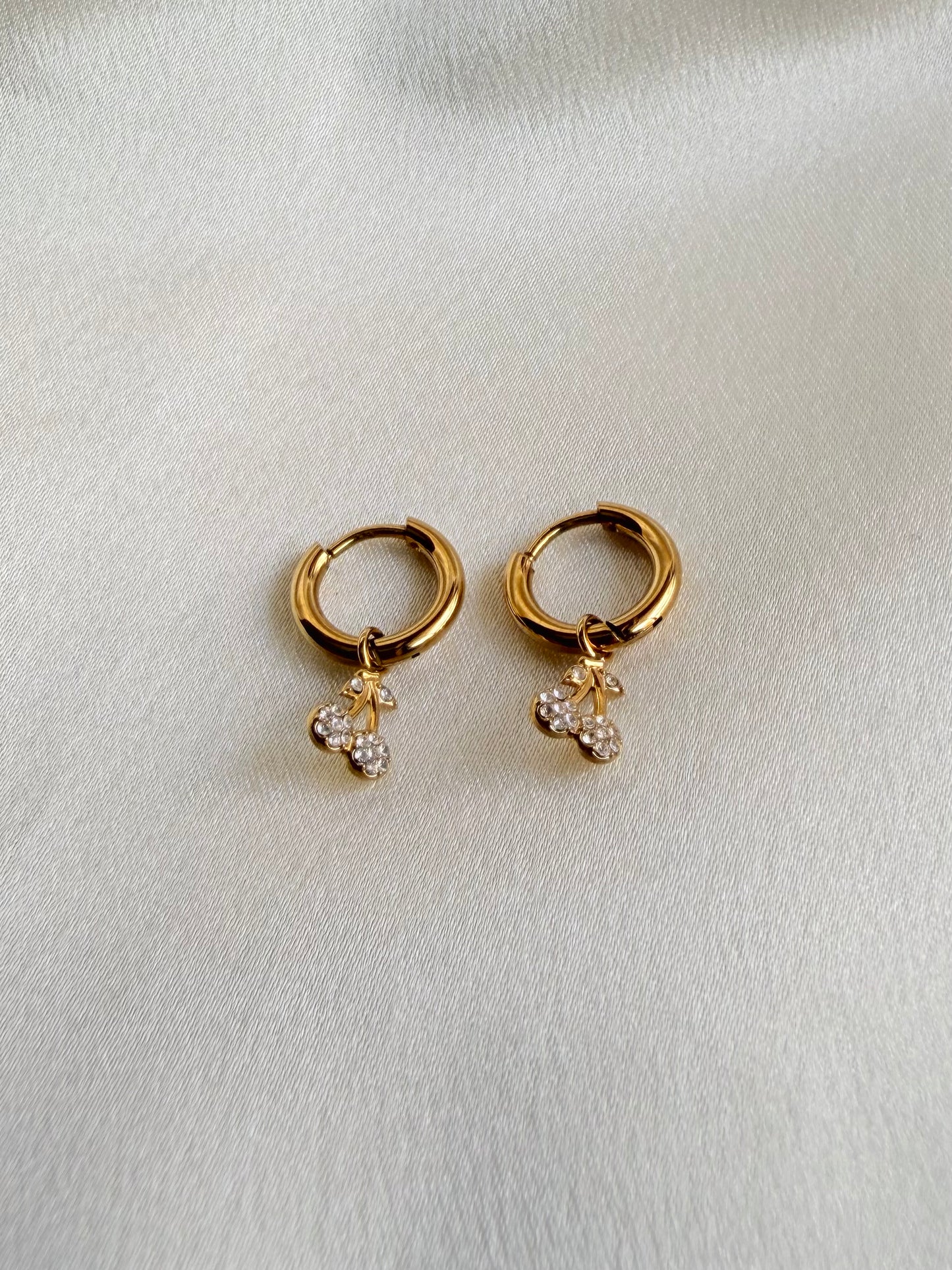 ZIRCON CHERRY HOOPS