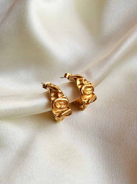 MOLTEN GOLD HOOP