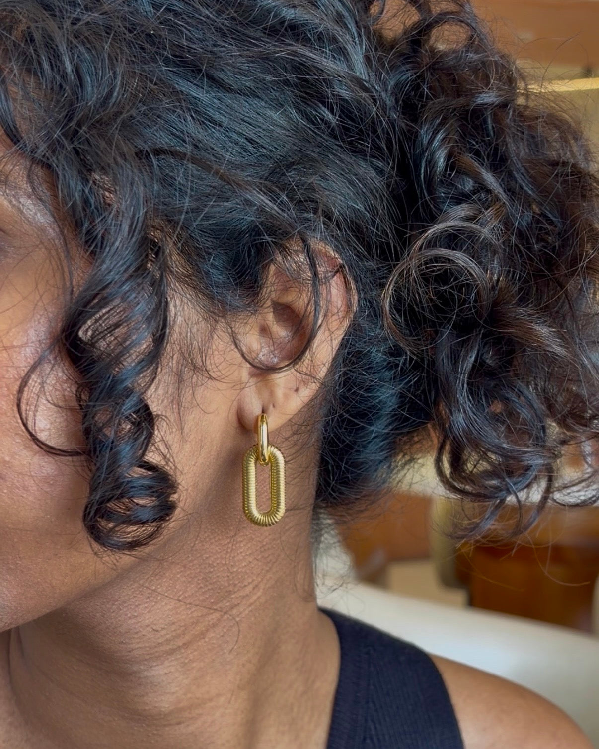 GILDED INTERLOCK HOOPS