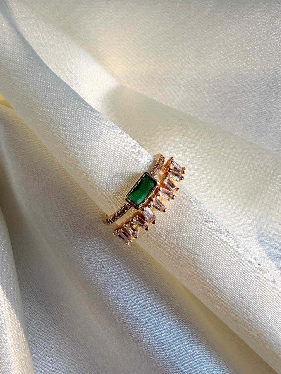 EMERALD EMPRESS RING