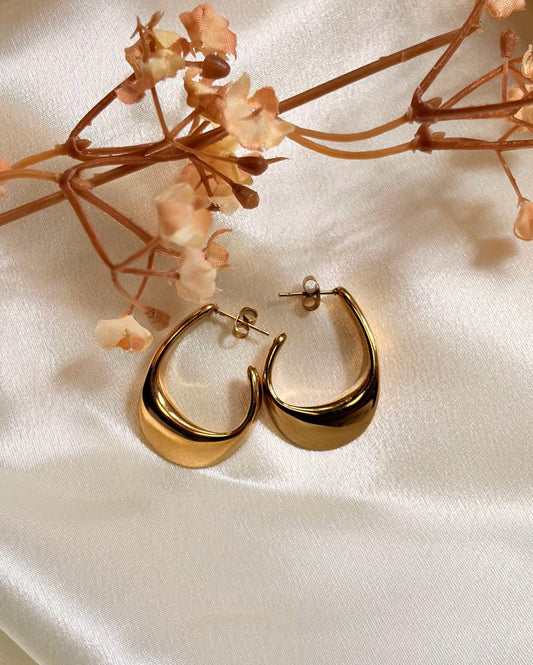 SCULPTED ARC HOOPS