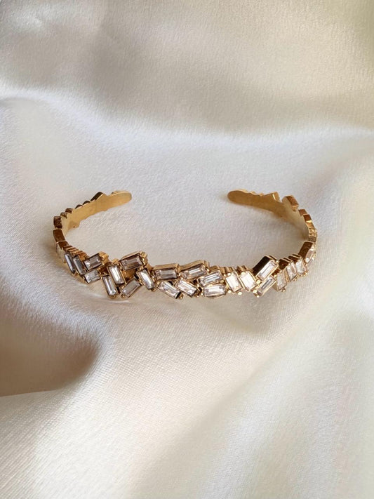 IMPERIAL SPARK CUFF