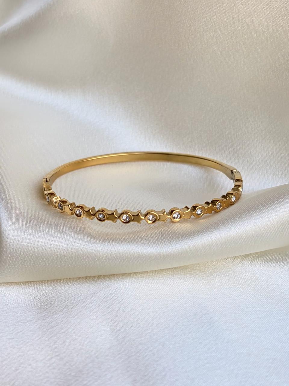 STAR & STONE BRACELET